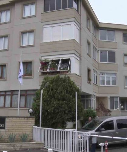 Barışma Bahanesiyle Evine Gittiği Eski Sevgilisini Bıçaklayarak Öldürdü