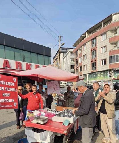 Fanatik Balıkçı Çıldırdı, Hamsiyi 25 Tl’den Sattı