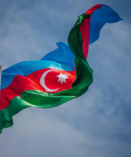 Azerbaycan'dan Vatandaşlarına Kritik Uyarı : İran'ı Terk Edin, İsrail'e Seyahat Etmeyin