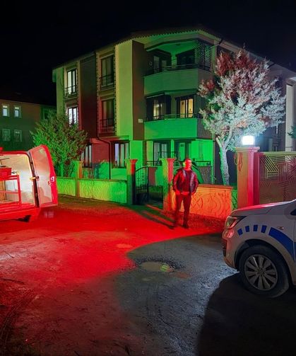 4'ncü Evre Kanser Hastası Olan Kadın Evinde Ölü Bulundu