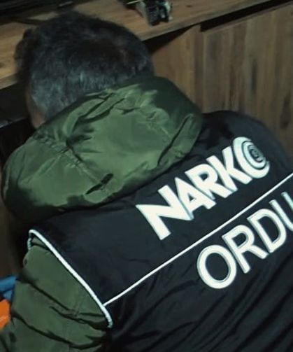 Ordu'da Sokakta Uyuşturucu Satıcılarına Operasyon: 3 Tutuklama