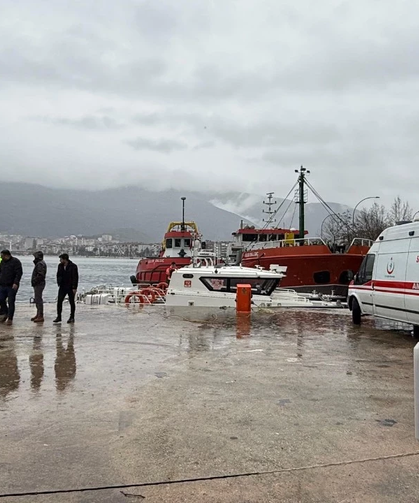 Gemlik Sahilinde Erkek Cesedi Bulundu
