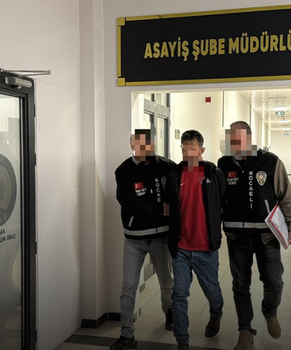 Eşini 8 Bıçak Darbesiyle Öldürüp Kardeşini Aramış: "Hakkını Helal Et, Binnur Öldü