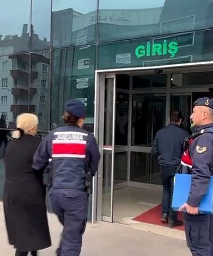 Sosyal Medya Dolandırıcıları Yakalandı