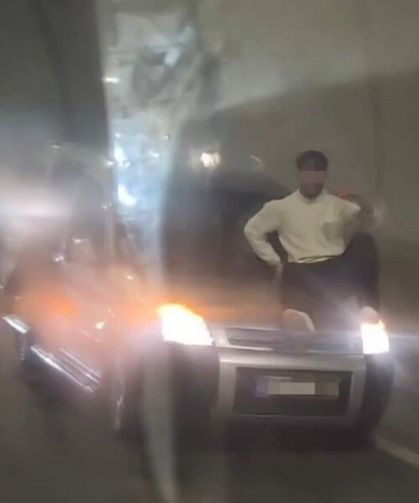 Tünelde Müzik Açıp Araçtan İnerek Dans Eden Sürücüye 180 Bin Tl Ceza