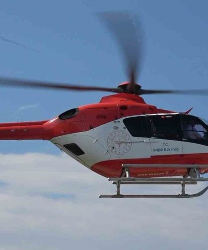 Ambulans Helikopter Yeni Doğan Bebek İçin Zamanla Yarıştı