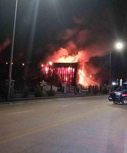 Ankara'da Fabrika Yangını