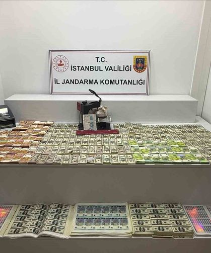 Esenler'de Sahte Para Operasyonu: Milyonlarca Sahte Döviz Ele Geçirildi