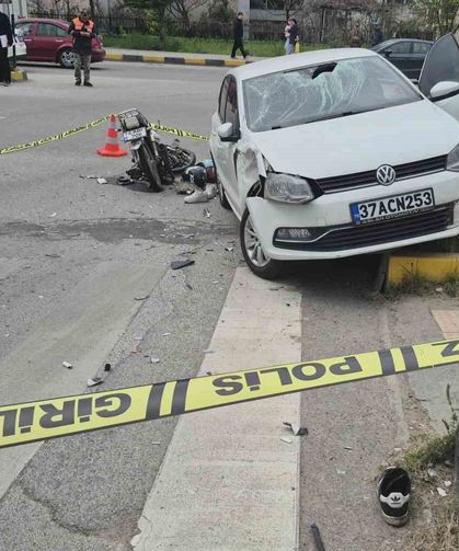 Hastane Yolunda Feci Kaza: 3 Yaralı