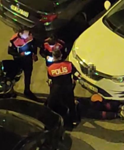 Küçükçekmece'de Silahlı Saldırı: 2 Yaralı