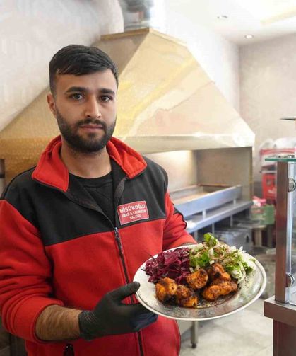 LGS’deki Sözleri Olay Olmuştu: Yıllar Sonra Kebap Ustası Olarak Ortaya Çıktı