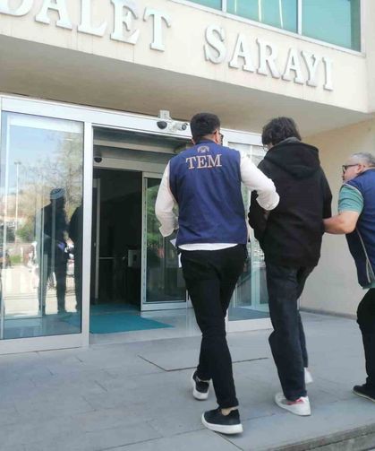 Okulu Hedef Gösterdi, Gözaltına Alındı