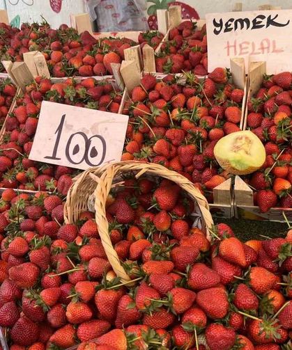 Yaz Meyveleri Pazar Tezgahlarında Yerini Aldı