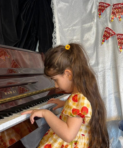 Doğuştan Görme Engelli Nil, 10 Enstrümanla Hayallerine Yürüyor
