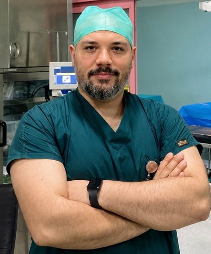 37 yaşındaki beyin cerrahı hayatını kaybetti