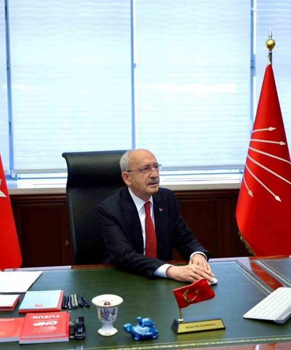 Kılıçdaroğlu, genel merkezde göreve başladı