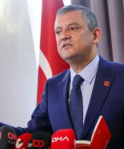 Özgür Özel Yeniden Grup Başkanı Seçildi