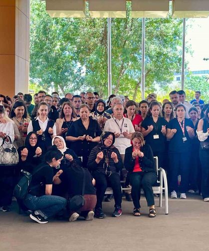 Evinde Ölü Olarak Bulunan 7 Aylık Hamile Hemşire İçin Gözyaşları Sel Oldu