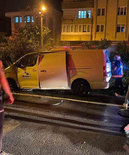 Giresun'da Seyir Halindeki Otomobil Alev Alev Yandı