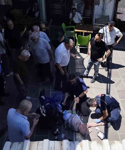 Kalp Krizinden Ölen Arkadaşının Cenazesinde Kalp Krizi Geçirdi