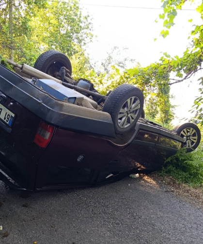 Rampada Geri Kayan Otomobil Takla Attı: 4 Yaralı