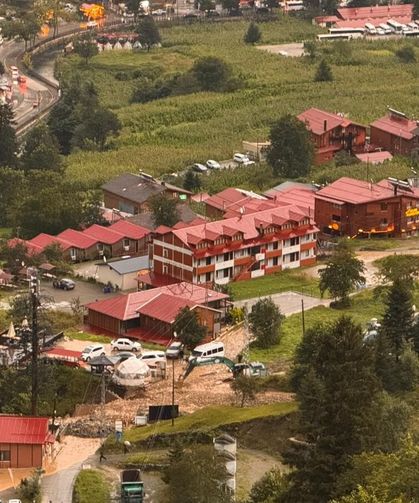 Uzungöl'de Yağmur Taşkına Neden Oldu