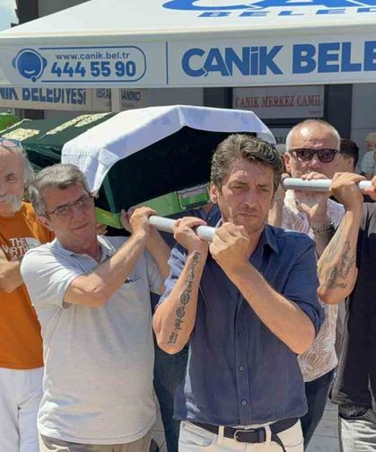 Rusya'da Saldırıda Hayatını Kaybeden Türk Aşçı Samsun'da Toprağa Verildi