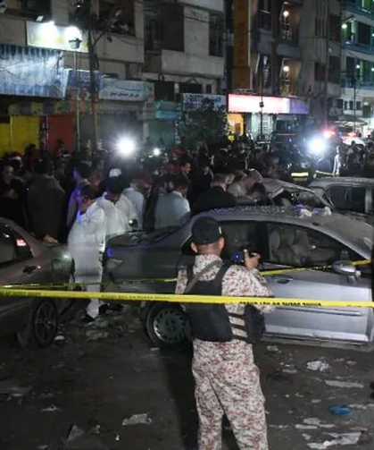 Pakistan'da protesto sırasında karakol girişinde intihar saldırısı: 7 ölü, 15 yaralı