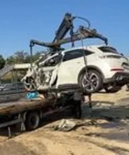 Otomobil İle Yolcu Otobüsü Çarpıştı: 1'i Polis 3  Kişi Hayatını Kaybetti