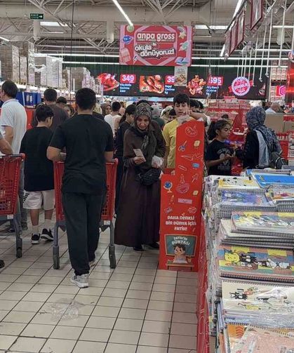 Okulların Açılmasına Kısa Süre Kala Velilerin Kırtasiye Telaşı Başladı