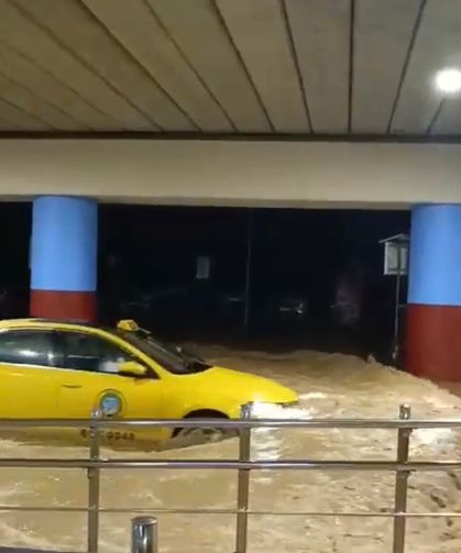 Trabzon Havalimanını Su Bastı