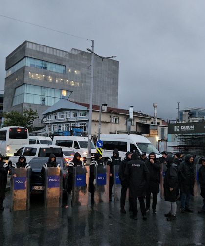 Halk TV'ye Kayyım Atandı: 11 Gözaltı