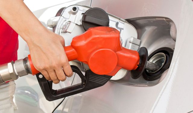 Tabelalar Yenilendi: Motorine 3 TL’yi Geçen Zam Yapıldı!