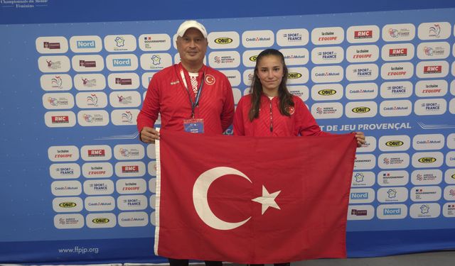 Türkiye Rekortmeni 15 Yaşındaki Yağmur Tosun, Dünya 3'üncüsü Oldu