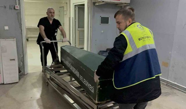 Evinde Silahla Vurulmuş Halde Bulunan Yaşlı Adam Hayatını Kaybetti