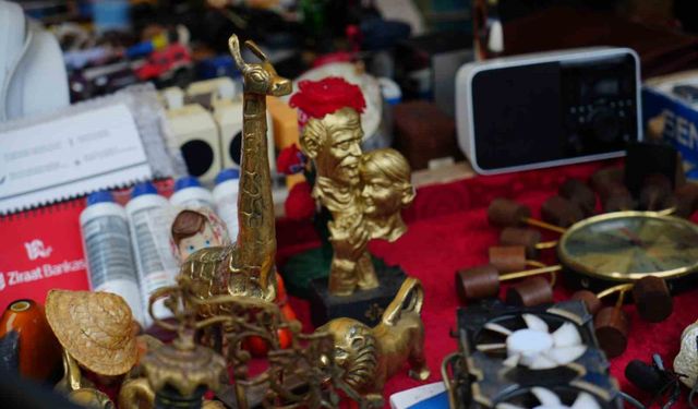 Kiminin Çöpü, Kiminin Hazinesi: 'Ankara Bit Pazarı