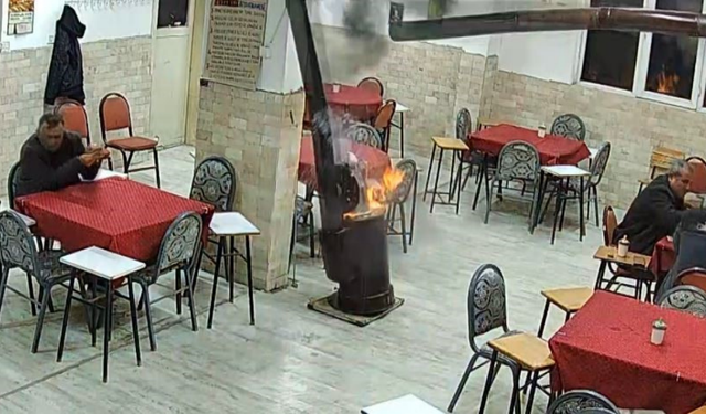 Güzel Kokması İçin Sobaya Dökülen Kolonya Ortalığı Savaş Alanına Çevirdi