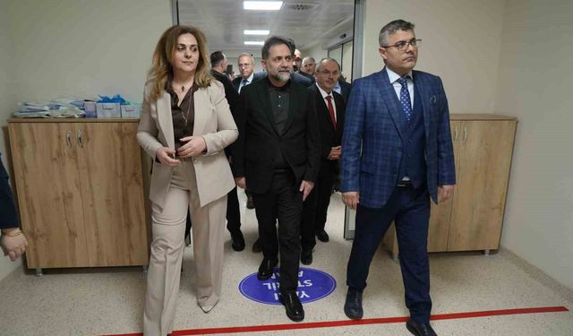 Erzurum Şehir Hastanesi'ne Tüp Bebek Merkezi Açıldı