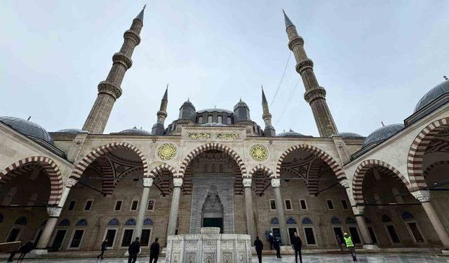 Selimiye Camii 4 Yıl Aradan Sonra İbadete Açıldı
