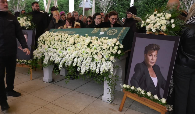 Şarkıcı Fatih Ürek Son Yolculuğuna Uğurlandı