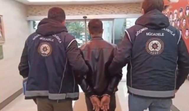 Durdurulan Şüpheli Araçta 5 Kaçak Göçmen Yakalandı