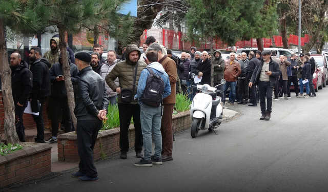 Trabzon’da APP Plaka Kuyruğu