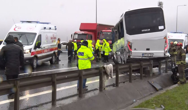 Kuzey Marmara Otoyolu’nda Polis Servis Minibüsü Kaza Yaptı: 1 Polis Şehit Oldu, 16 Polis Yaralandı