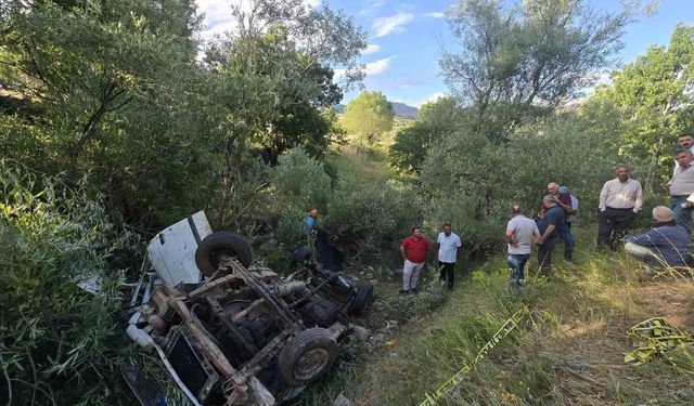 Bingöl'de pikap uçuruma yuvarlandı: 3 ölü, 2 yaralı
