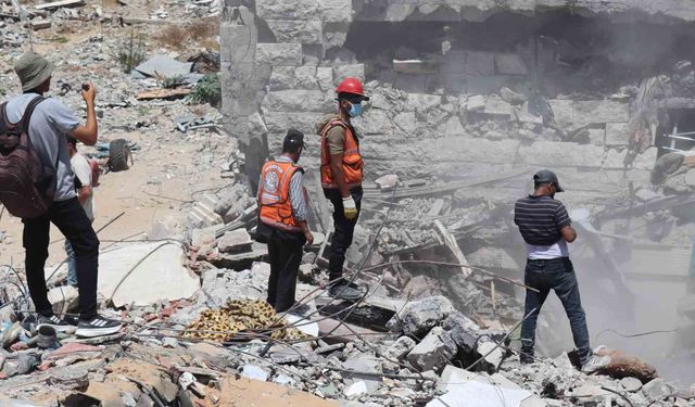 Gazze'de 147 binanın enkazında cenaze arama çalışmaları başlatıldı