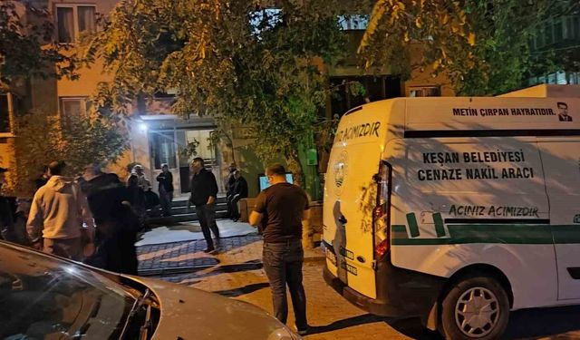 Bir Süredir Haber Alınamayan Adam Evinde Ölü Bulundu