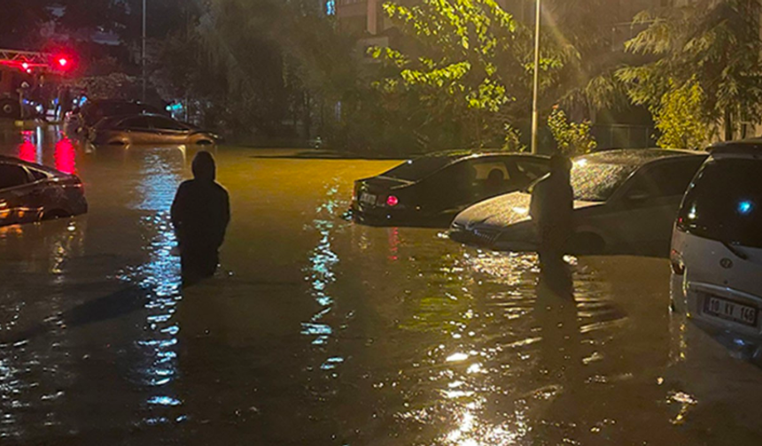 İstanbul'u Sel Vurdu