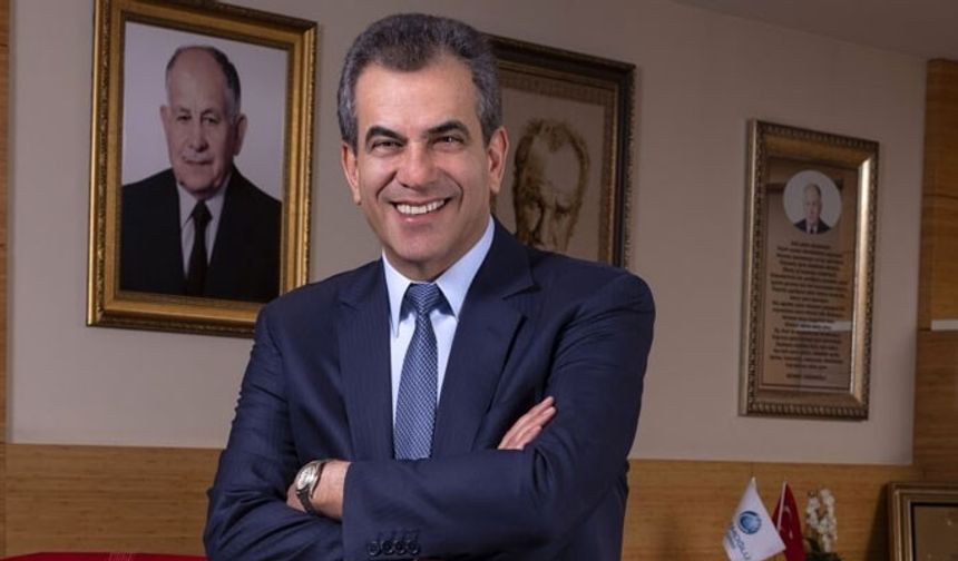 İbrahim Erdemoğlu: 2023 yılında Türkiye’nin en zenginleri listesinde 1. sırada yer alan İbrahim Erdem Halı Merinos Halı’nın kurucusu ve Erdemoplu Holding’in de sahibidir. İbrahim Erdemoğlu’nun güncel serveti ise 5.7 milyar dolar civarında belirlendi.