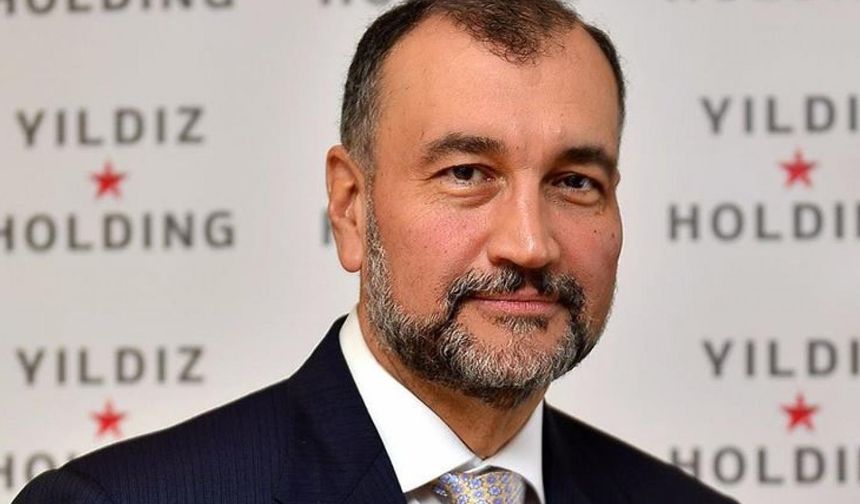 Murat Ülker: Türkiye’de geçtiğimiz yıl en zenginler listesinde 1. sırada yer eden Murat Ülker bu yıl zirveyi kaptırarak 2. sırada yer etmektedir. Ülker Gıda grubunun ortaklarından olan Murat Ülker aynı zamanda Yıldız Holding’in de yönetim kurulu başkanıdır. Ülker’in güncel serveti ise 5 milyar dolardır.