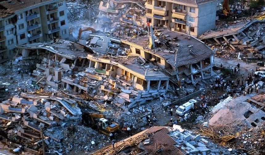 Türkiye, 6 Şubat'ta ülke olarak tarihinin en büyük felaketlerinden birinin yaşadı. Merkez üssü Kahramanmaraş olan 7,8 ve 7,5 büyüklüğündeki depremden çevre iller de etkilendi. Felakette 50 binin üzerinde vatandaş hayatını kaybetti.